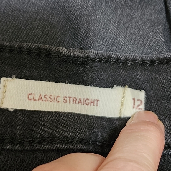 Levi's Jeans Women's 12S 31x38 Classic Straight Black 31 X 28 Dark Wash - Picture 7 of 9